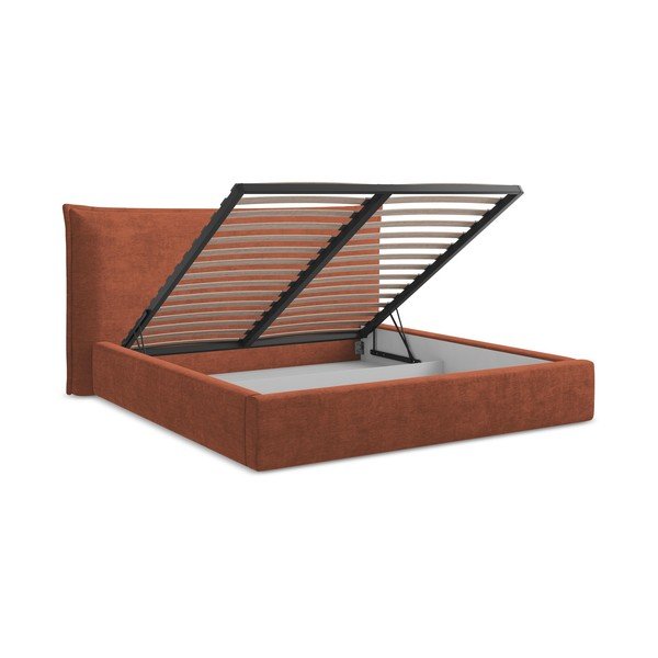 Tapicerowane łóżko dwuosobowe ze schowkiem ze stelażem 160x200 cm w kolorze terakoty Esala – Makamii-image-3