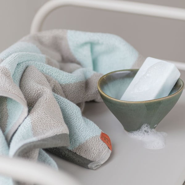 Miętowy ręcznik kąpielowy frotte z bawełny organicznej 70x133 cm Diagonal – Mette Ditmer Denmark-image-2