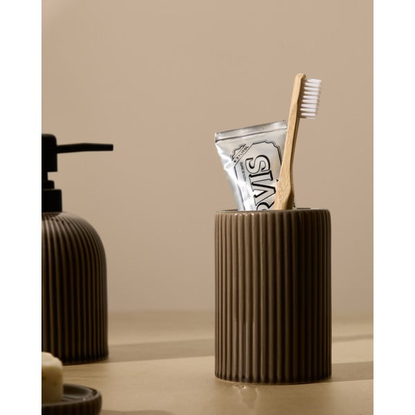 Ciemnobrązowy ceramiczny kubek na szczoteczki do zębów Selime – Kave Home-image-1