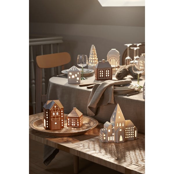 Ceramiczny świecznik na świeczkę typu tealight Gingerbread Lighthouse – Kähler Design-image-4