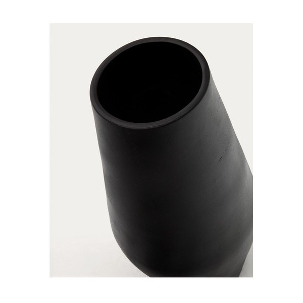 Wysoki ręcznie wykonany wazon z terakoty w kolorze matowej czerni (wysokość 61 cm) Posia – Kave Home-image-1