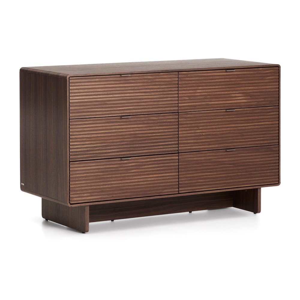 Komoda w dekorze orzecha w ciemnym naturalnym kolorze 120x75x50 cm Norlen – Kave Home