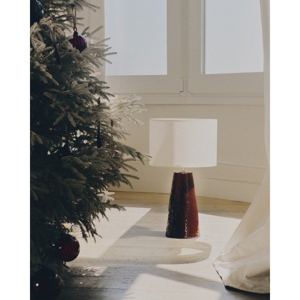 Czerwono-biała lampa stołowa z tekstylnym kloszem (wysokość 49 cm) Drava – Kave Home-image-2