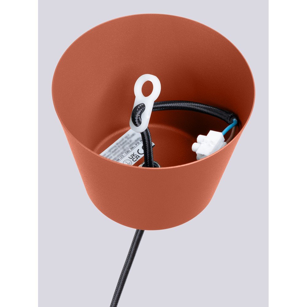 Pomarańczowa lampa wisząca z metalowym kloszem Vito – Sollux (zdjęcie 4)