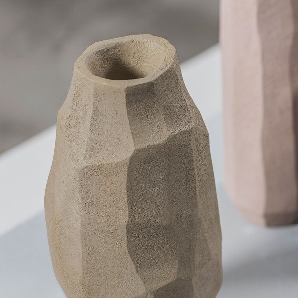 Beżowy wazon z żywicy polimerowej (wysokość 18 cm) Nuki – Mette Ditmer Denmark-image-2