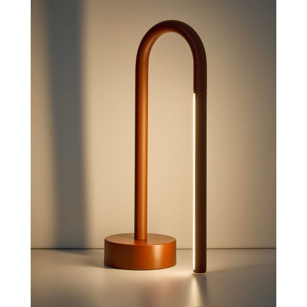 Czerwona metalowa lampa stołowa LED (wysokość 30 cm) Bow – Kave Home-image-2