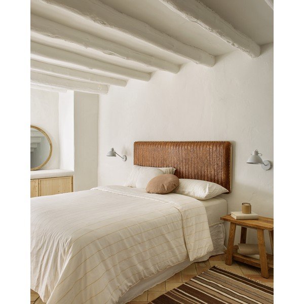 Podnóżek z drewna tekowego Kave Home Safara-image-3