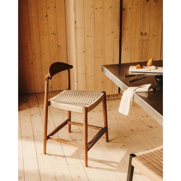 Brązowy drewniany hoker ogrodowy Nina – Kave Home-image-1