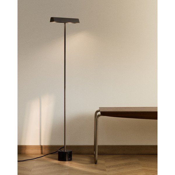 Czarna lampa stojąca (wysokość 121 cm) Lynor – Kave Home-image-2