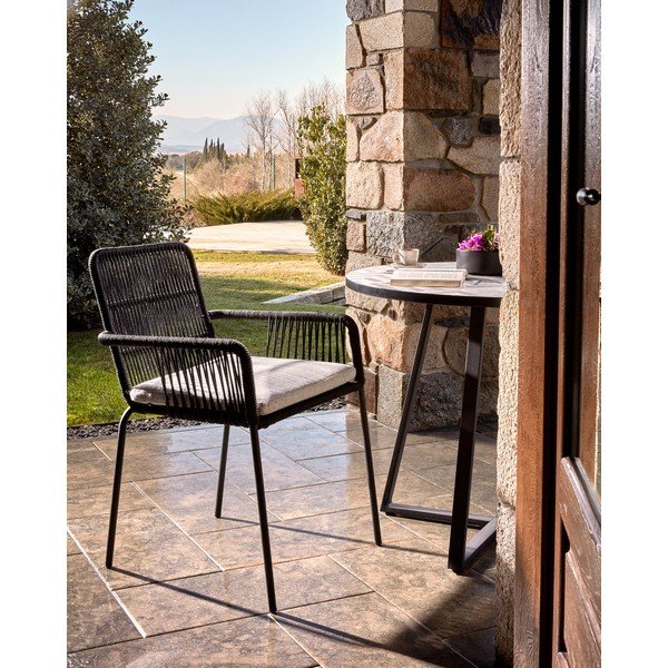 Czarne krzesło z metalową konstrukcją Kave Home Samt-image-4