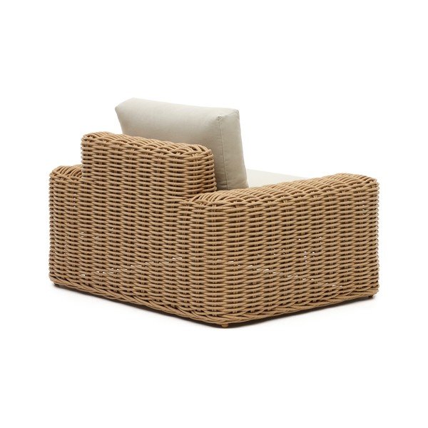 Kremowo-naturalny fotel ogrodowy ze sztucznego rattanu Portlligat – Kave Home-image-3