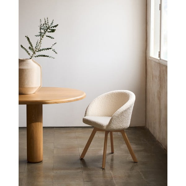 Kremowy tapicerowany fotel jadalniany Marvin – Kave Home-image-1