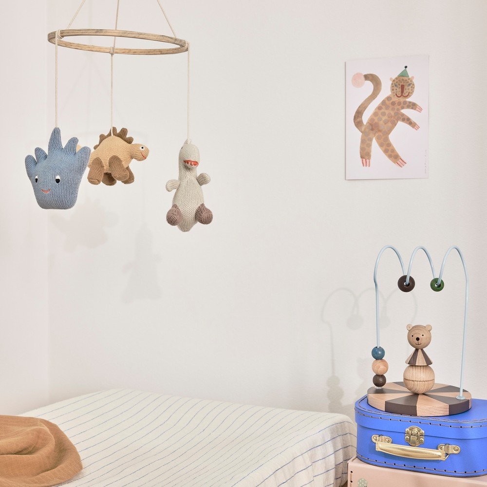 Zabawka interaktywna Circus Bear – OYOY Mini (zdjęcie 3)