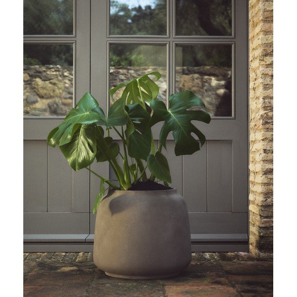 Betonowa osłonka na doniczkę ø 40 cm Lira – Kave Home-image-1