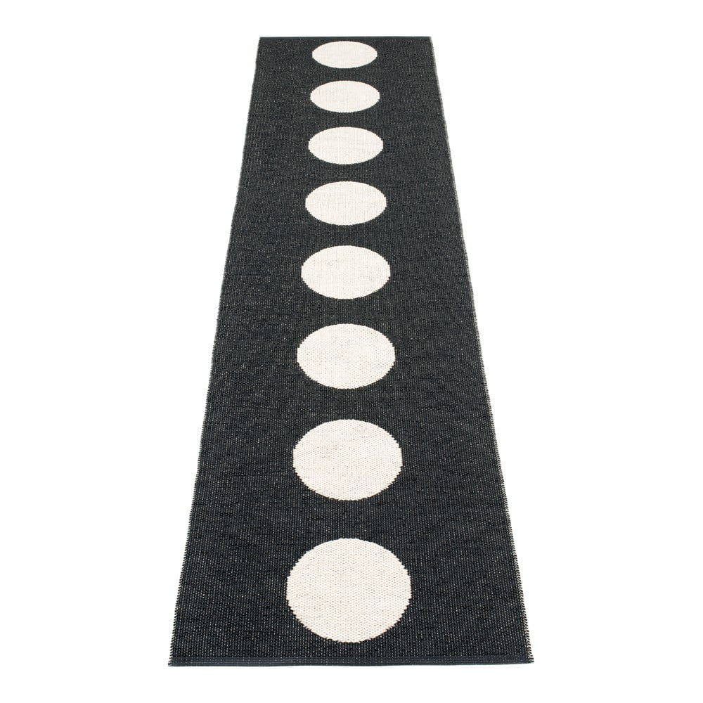 Czarno-biały chodnik odpowiedni na zewnątrz 70x300 cm Vera Black – Pappelina