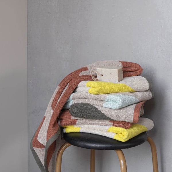 Ręcznik z bawełny organicznej frotte w kolorze khaki 50x90 cm Diagonal – Mette Ditmer Denmark-image-4