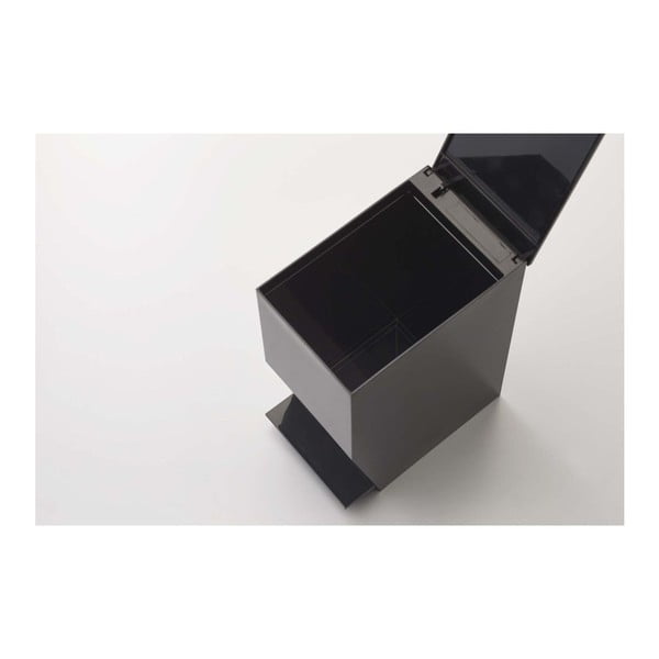Czarny plastikowy kosz na śmieci z pedałem 3,9 l Tower – YAMAZAKI-image-2