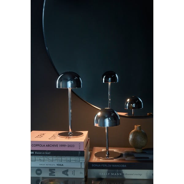 Lampa stołowa LED w kolorze srebra ze zdalnym sterowaniem i metalowym kloszem (wysokość 30 cm) Tim – Sirius-image-3