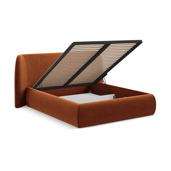 Tapicerowane łóżko dwuosobowe w kolorze terakoty ze schowkiem i stelażem 160x200 cm Hauke – Makamii-image-2