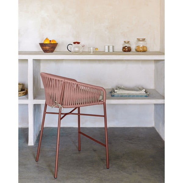 Ogrodowy hoker z plecionką w kolorze terakoty Kave Home Yanet, wys. 85 cm-image-1