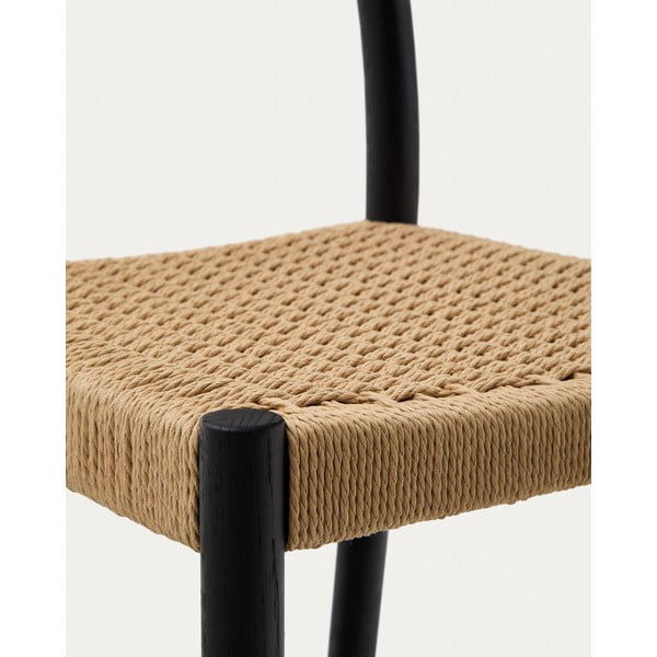 Czarny hoker z litego drewna dębowego (wysokość siedziska 65 cm) Yalia – Kave Home-image-2