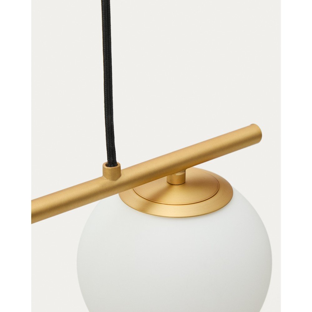 Biała/w kolorze złota metalowa lampa wisząca ze szklanym kloszem Brisia – Kave Home (zdjęcie 5)