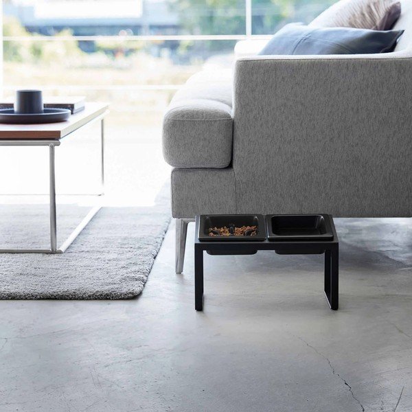 Zestaw misek ze stojakiem dla czworonoga ceramiczny Nooks – YAMAZAKI-image-3