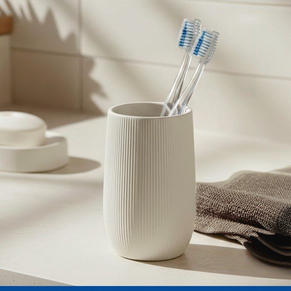 Kremowy kubek na szczoteczki do zębów ceramiczny Fablo – Wenko-image-1
