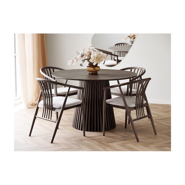 Ciemnobrązowe krzesło z podłokietnikami z litego drewna dębowego Agustin – House Nordic-image-3