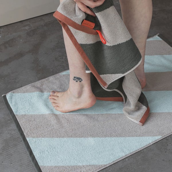 Miętowy dywanik łazienkowy z bio bawełny 50x80 cm Diagonal – Mette Ditmer Denmark-image-1