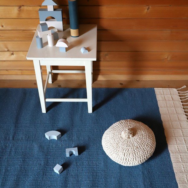 Niebieski dywan 150x100 cm Lucia – Nattiot-image-1