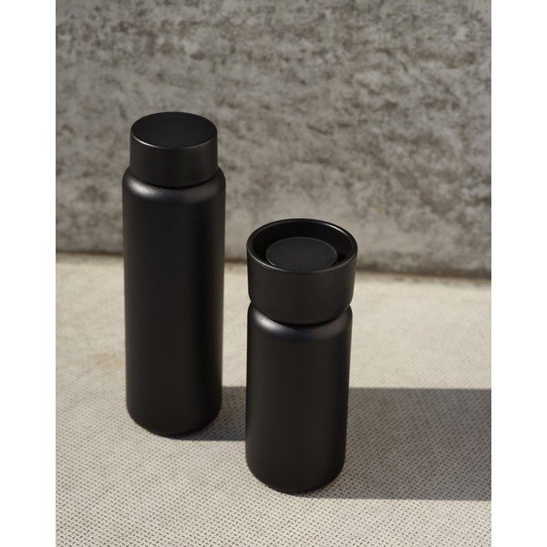 Czarny kubek termiczny ze stali nierdzewnej 650 ml Singles – Zone-image-1