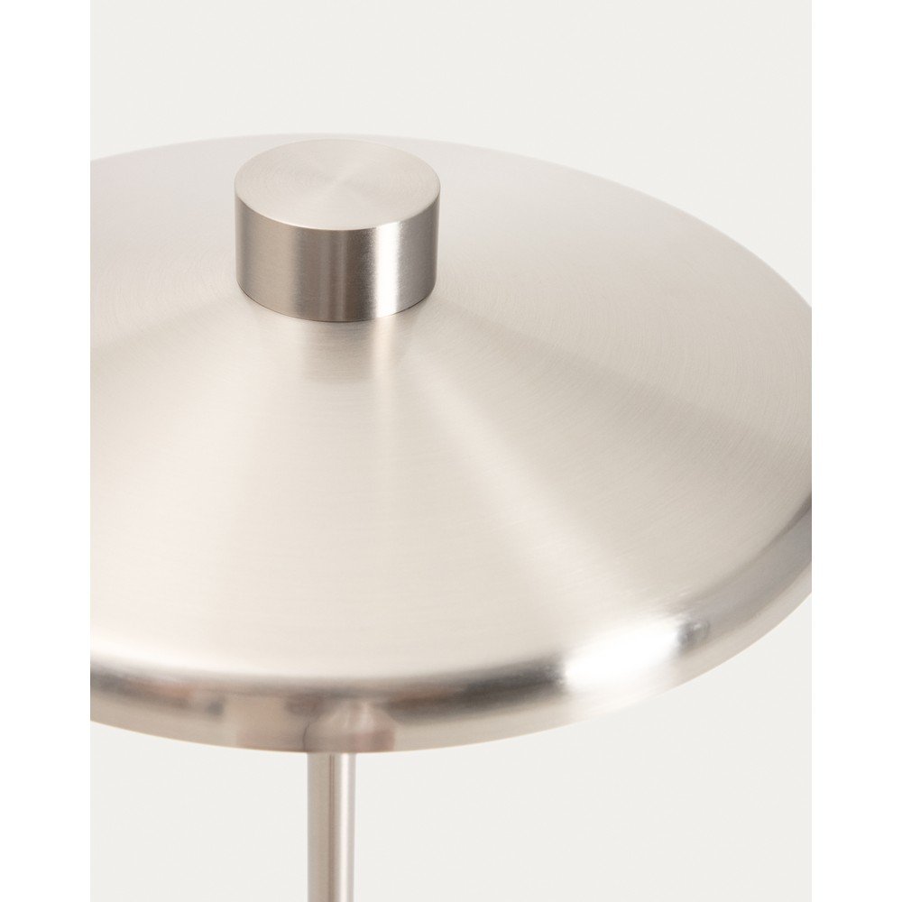 Lampa stojąca w kolorze srebra z metalowym kloszem (wysokość 130 cm) Nuvira – Kave Home (zdjęcie 7)
