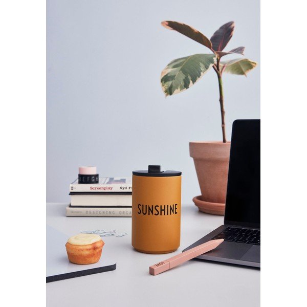 Musztardowy kubek podróżny Design Letters Sunshine, 350 ml-image-1