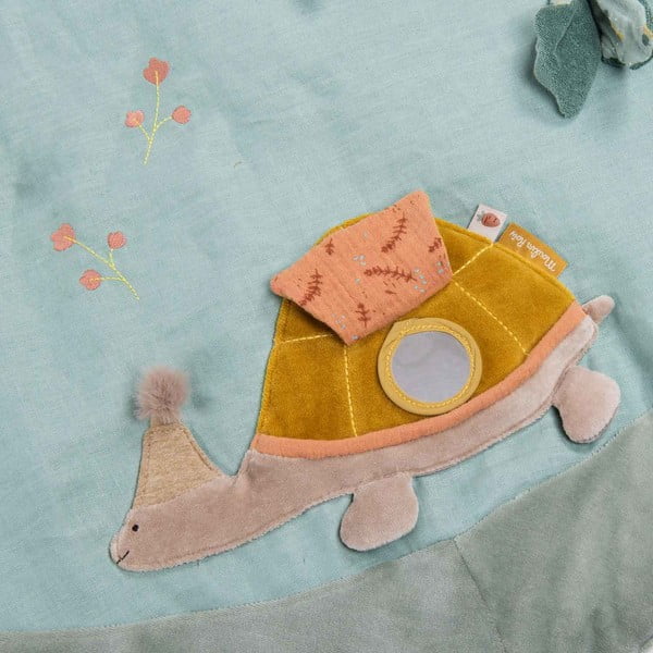 Jasnozielona mata do zabawy dla dzieci Trois Petits Lapins – Moulin Roty-image-3