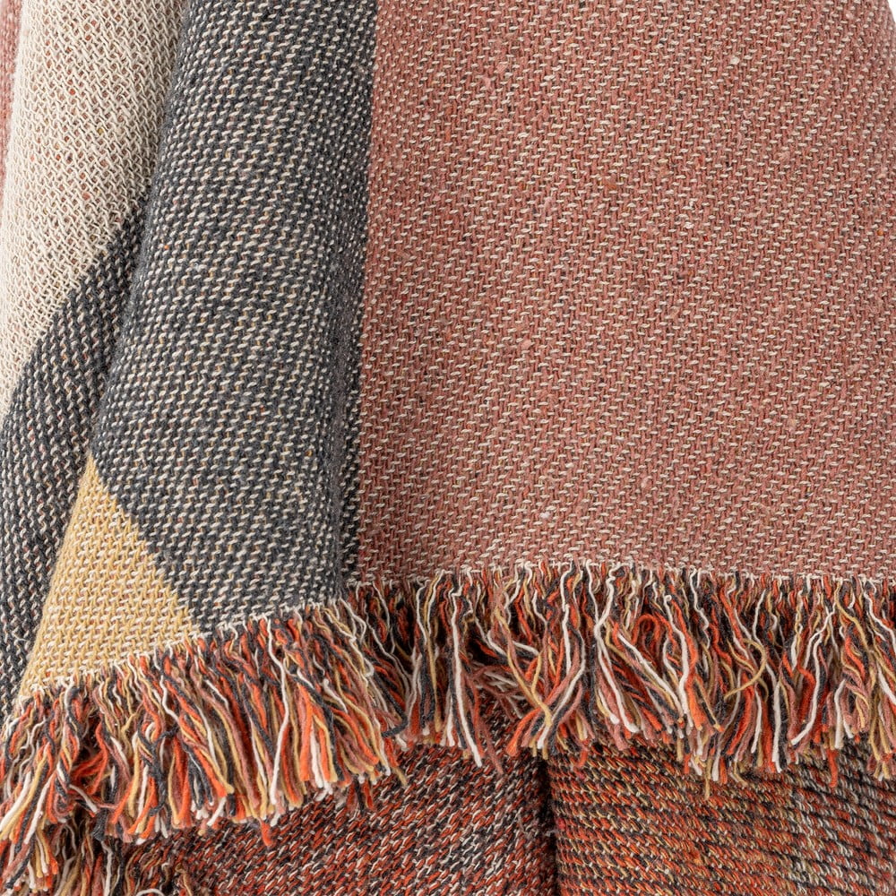 Brązowy koc z bawełny z recyklingu 130x160 cm Arni – Bloomingville (zdjęcie 4)