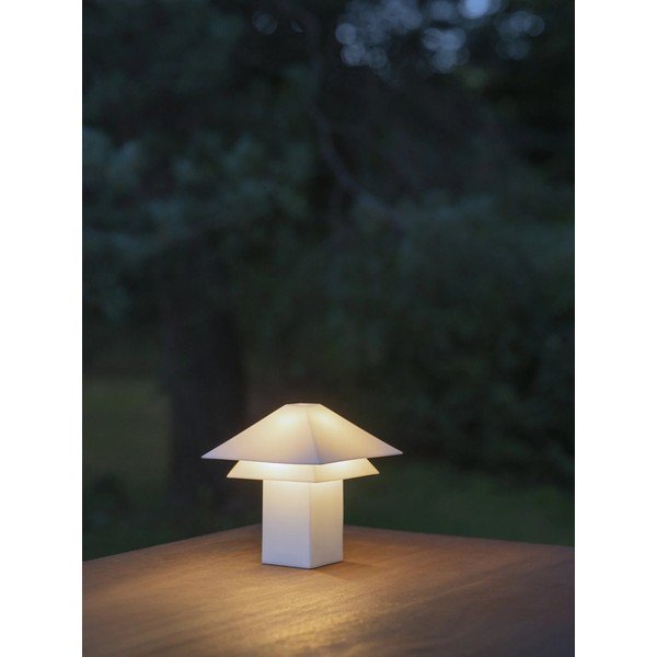 Biała lampa stołowa LED ze ściemniaczem z metalowym kloszem (wysokość 33,5 cm) Sanaka – Blomus-image-3