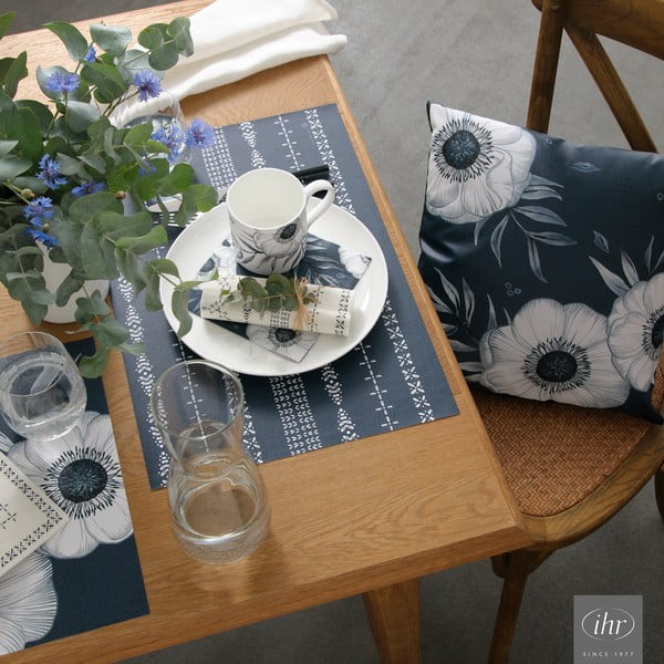 Poduszka dekoracyjna 40x40 cm Holly Flower – IHR-image-1