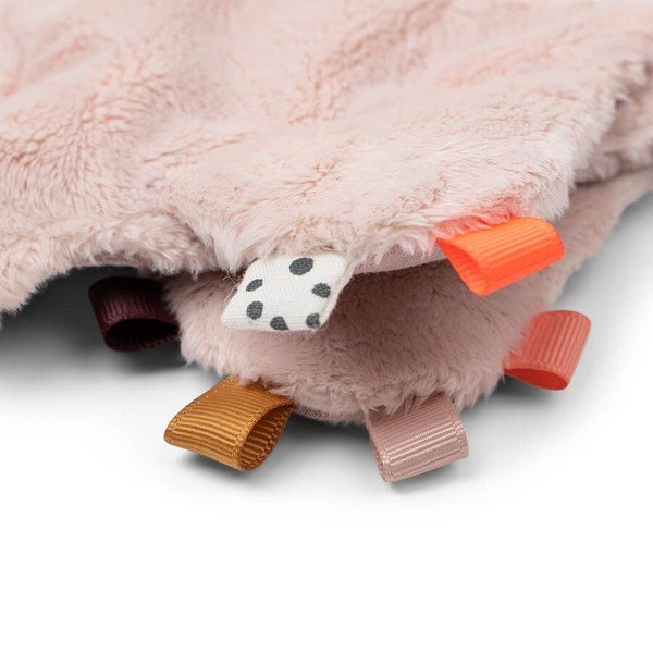 Różowa zabawka do przytulania z pętlą na smoczek Wally – Done by Deer-image-2