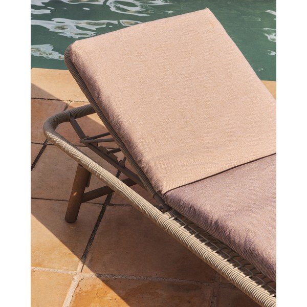 Beżowa ogrodowa poduszka do siedzenia na leżak 50x175 cm Maoni – Kave Home-image-1