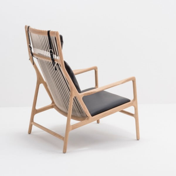 Fotel z konstrukcją z litego drewna dębowego i czarnym skórzanym siedziskiem Gazzda Dedo-image-2