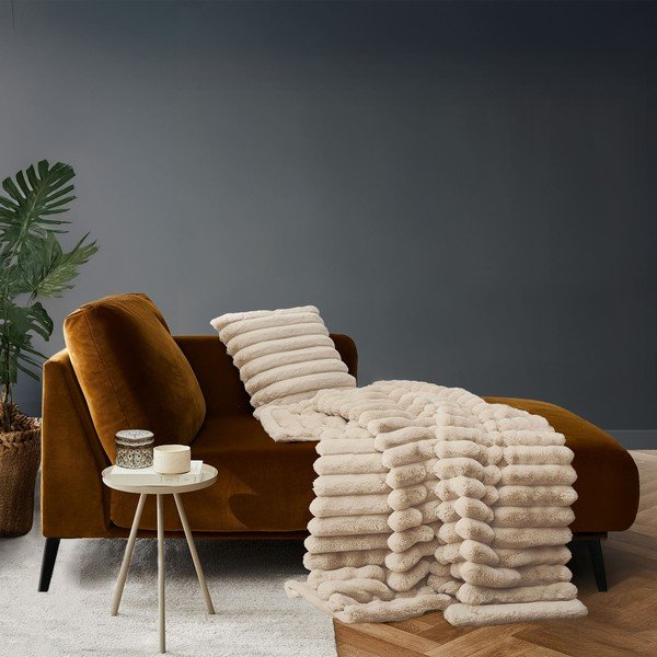 Beżowy koc z mikropluszu 180x220 cm Boudoir – douceur d'intérieur-image-1