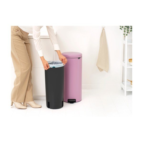 Różowy stalowy kosz na śmieci z pedałem 30 l NewIcon – Brabantia-image-4