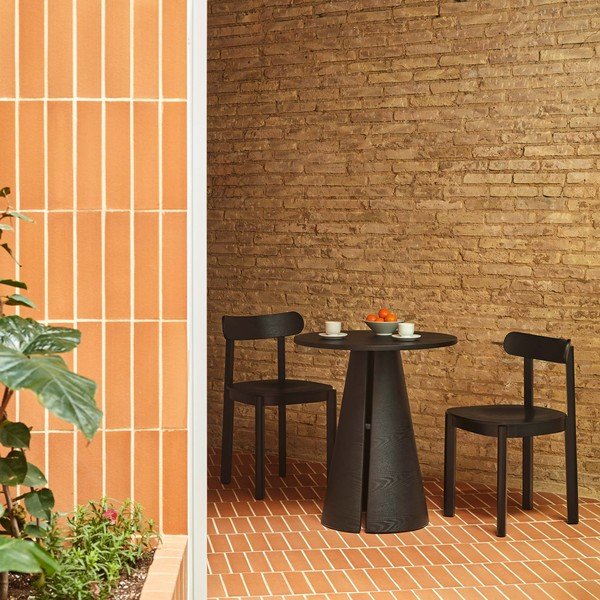 Czarne krzesło w dekorze jesionu Nara – Teulat-image-1