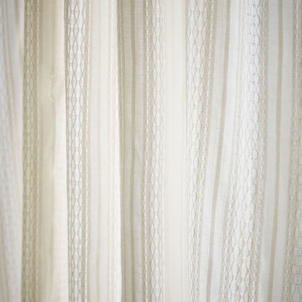 Biała firanka z woalu 140x183 cm Zofia Broderie Anglaise – Pineapple Elephant-image-4