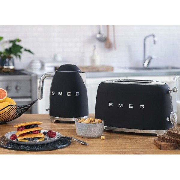 Czarny czajnik SMEG 50's Retro Style-image-3