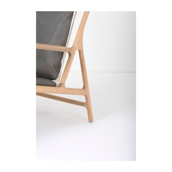 Fotel z konstrukcją z litego drewna dębowego i szarym skórzanym siedziskiem Gazzda Dedo-image-4