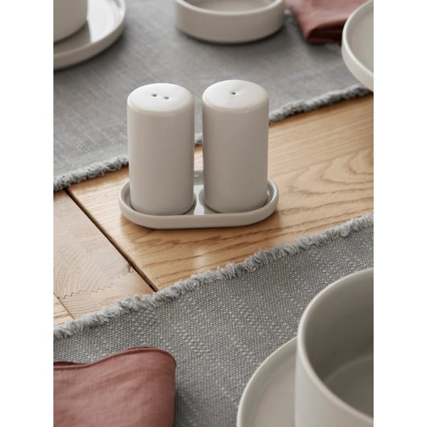 Solniczka i pieprzniczka ze stojakiem Pilar – Blomus-image-1