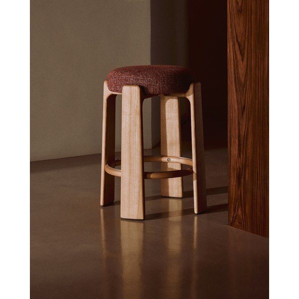 Hoker w kolorze ceglasto-ciemnonaturalnym z litego drewna jesionowego (wysokość siedziska 65 cm) Granite – Kave Home-image-1