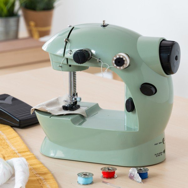 Zielona maszyna do szycia InnovaGoods Sewing Machine-image-3